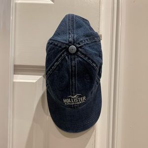 HOLLISTER DENIM BASEBALL CAP